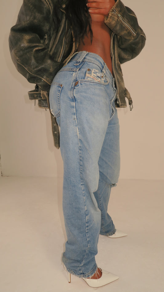 VINTAGE "DIESEL" LIGHT BLUE WASH DENIM JEAN